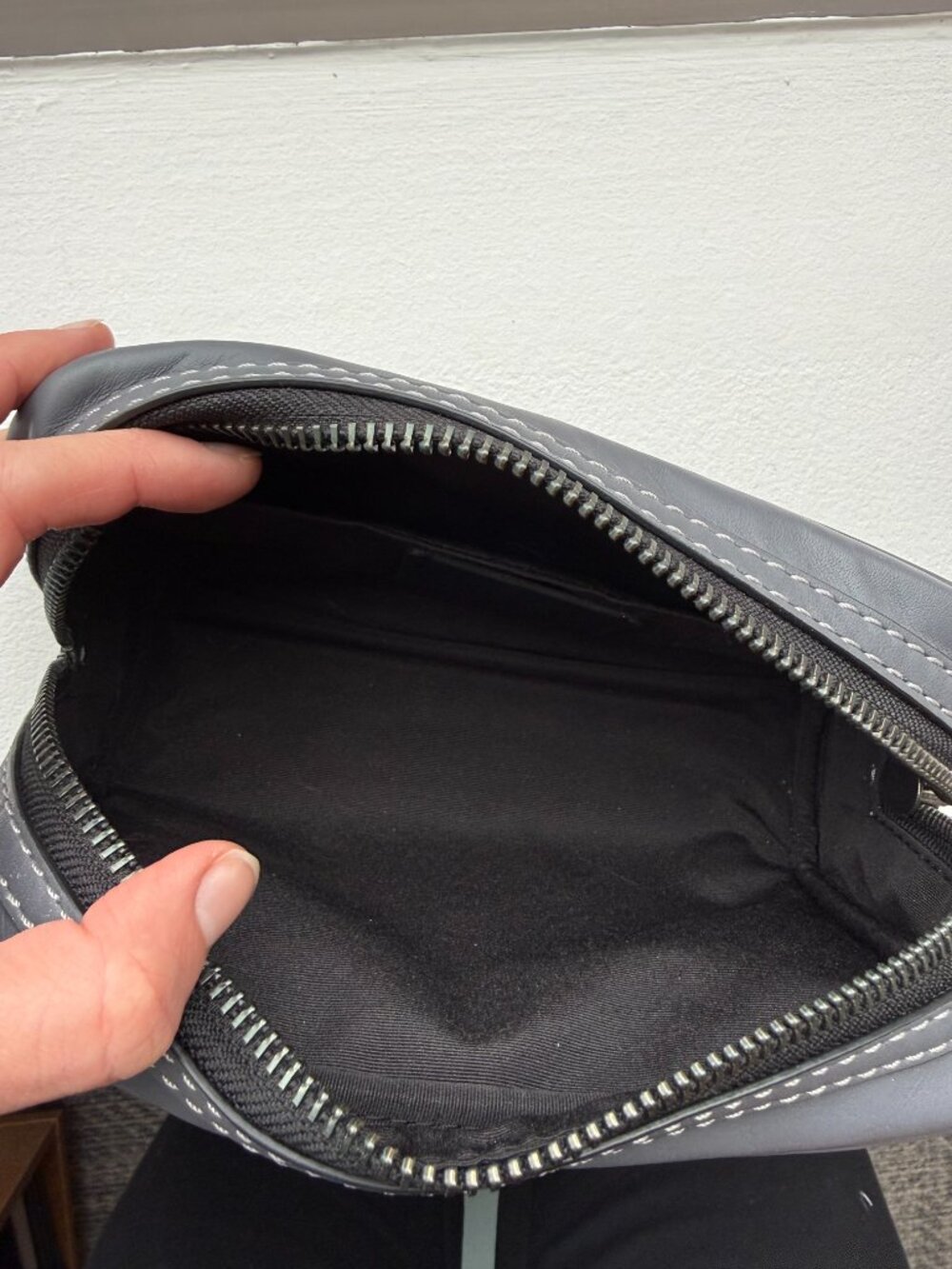 Coach Ski Slopes- Cosmetic bag NWOT - Picture 8 of 8